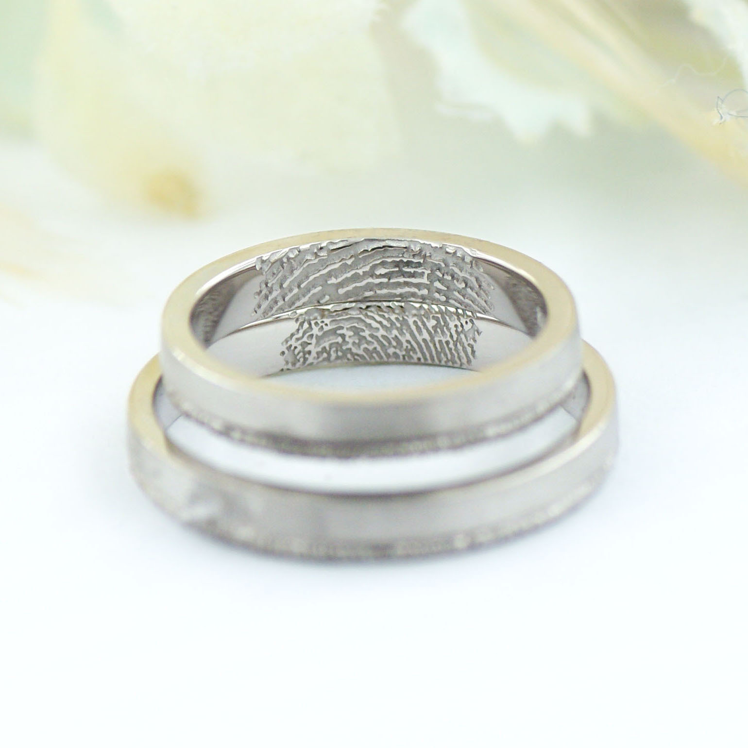 結婚指輪の内側に入れたふたりの指紋/kazariyaYui福島県郡山市