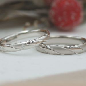 綾結びの結婚指輪